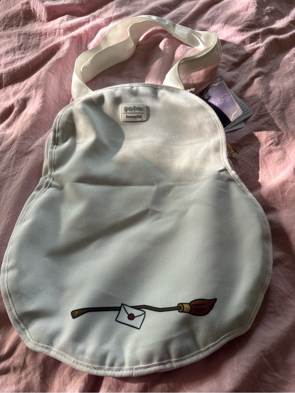 Loungefly Harry Potter Hedwig Large Tote Bag - Picture 2 of 3